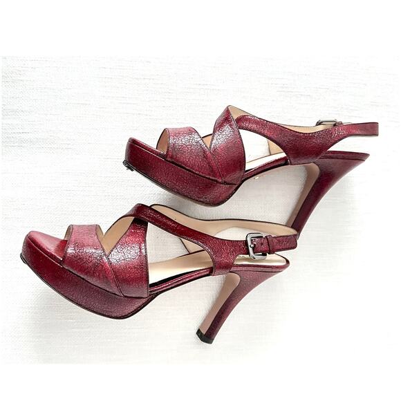 Prada Dark Red and Black Textured Leather Peep Toe Strappy Platform Heels 38.5 - Picture 10 of 11